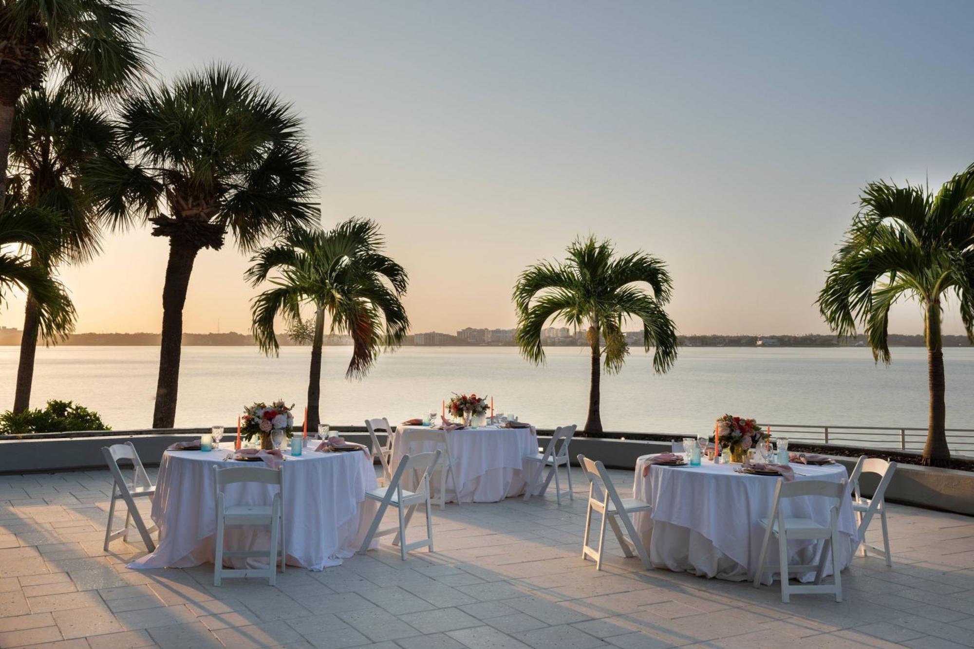 Clearwater Beach Marriott Resort On Sand Key Exterior photo